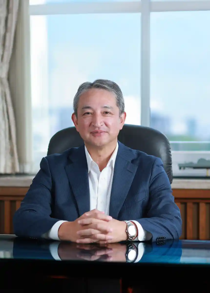 真殿知彦 ポートレイト(1) | 撮影:北田祥喜